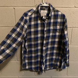 Men’s flannel button up ✨